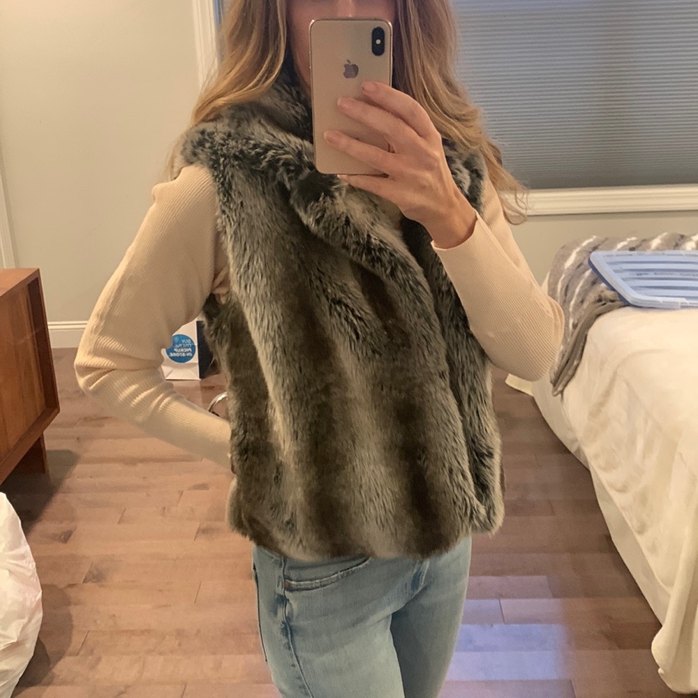 Vintage Valley Faux Fur Vest - Size Small EUC